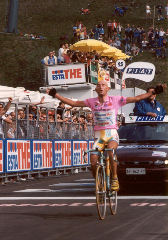 Marco Pantani wins at Montecampione