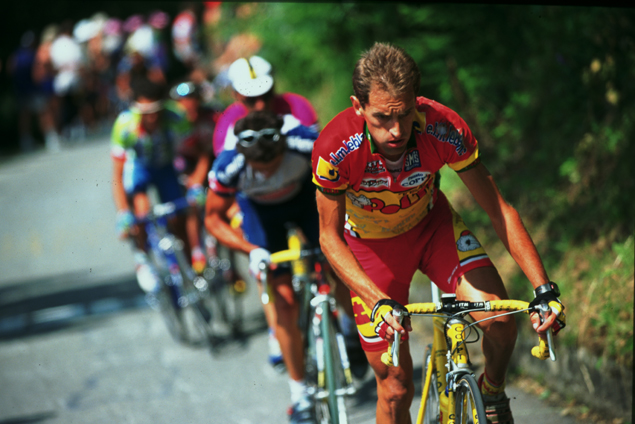 http://bikeraceinfo.com/images-all/giro-images/history/1999-Gotti-sul-Mortirolo.jpg