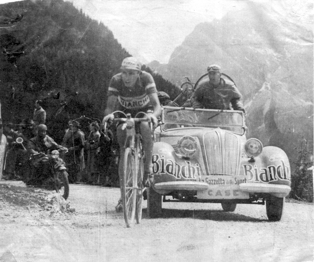 1949 Giro d'Italia: Fausto Coppi on the Pordoi
