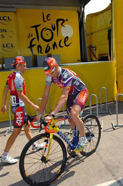 Cadel Evans in the 2009 Tour