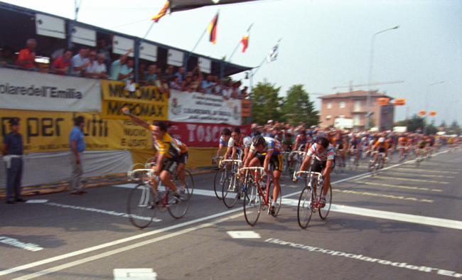 Saronni wins the 1987 Parma-Vignoli