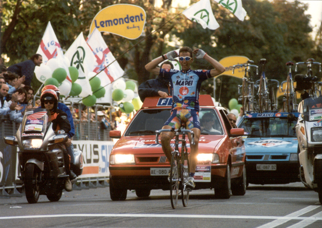 Andrea Tafi wins the 1996 Giro di Lombardia