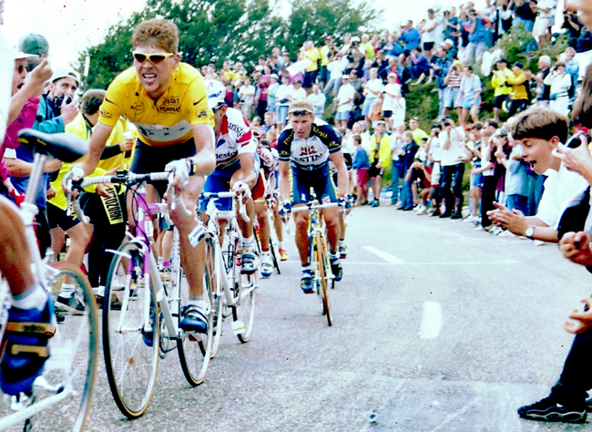 Ullrich rides to Fribourg in the 1997 Tour de France