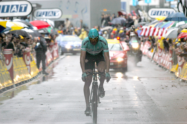 Ullrich finishes the 2003 Tour de france stage 19 time trial