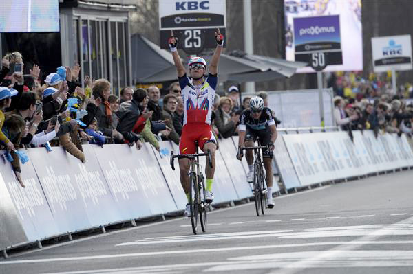 Alexander kristoff wins the Ronde van Vlaanderen