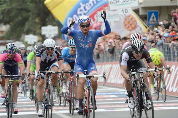 Nacer Bouhanni wins stage 7
