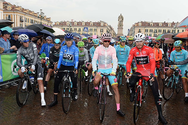 Giro riders