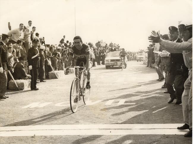 Bitossi winning a stage in the 1967 Giro