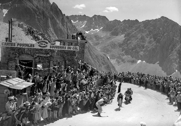 Federico Bahamontes crests the Toumalet in the 1954 Tour de France