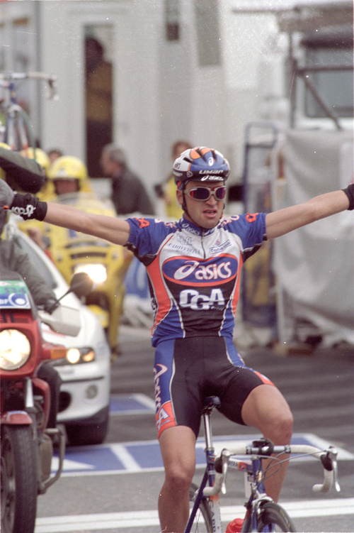 Michele Bartoli wins 1998 Liege-Bastogne-Liege