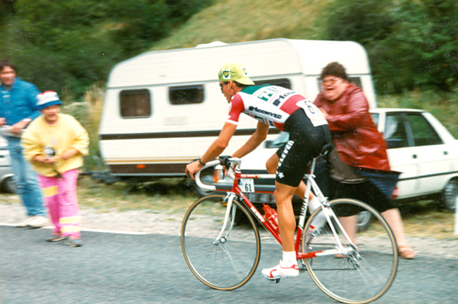 Hampsen rides to Villard de Lans in stage 12 of the 1988 Tour de France