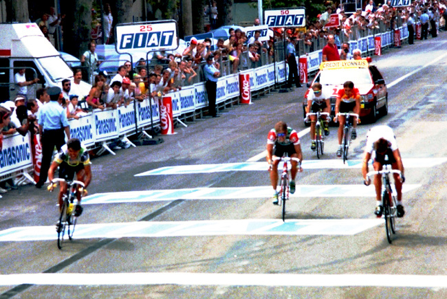 Hampsten gets third in the 1990 Tour de France stage 13 sprint