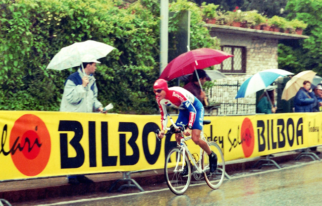 Hampsten in stage 2 of the 1995 Giro