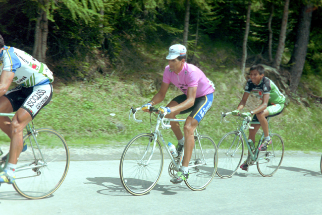 Indurain climbs to Corvara alta badia in the 1992 Giro d'Italia