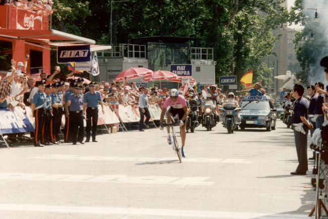 Indurain wins the 1992 Giro final time trial