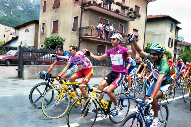 Jersey winners ride to Milano