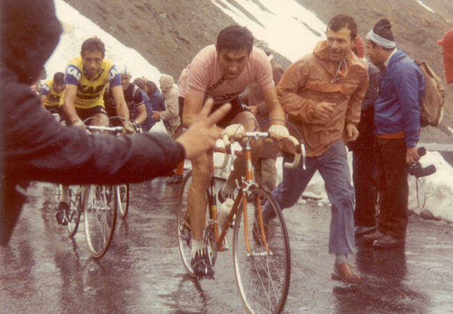 Eddy Merckx on the stelvio in the 1972 Giro