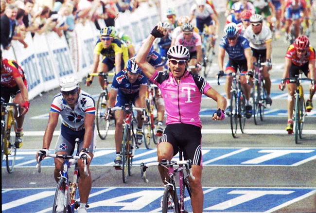 Erik Zabel wins stage 3 of the 2001 Tour de France