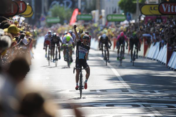 Zdenek Stybar wins stage 6