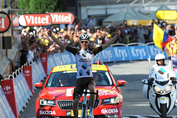 Romain Bardet wins stage 18