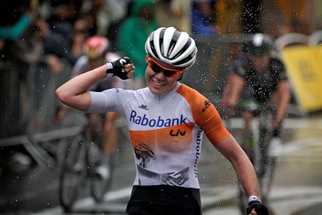 Anna Van der Bruggen wins 2015 La Course